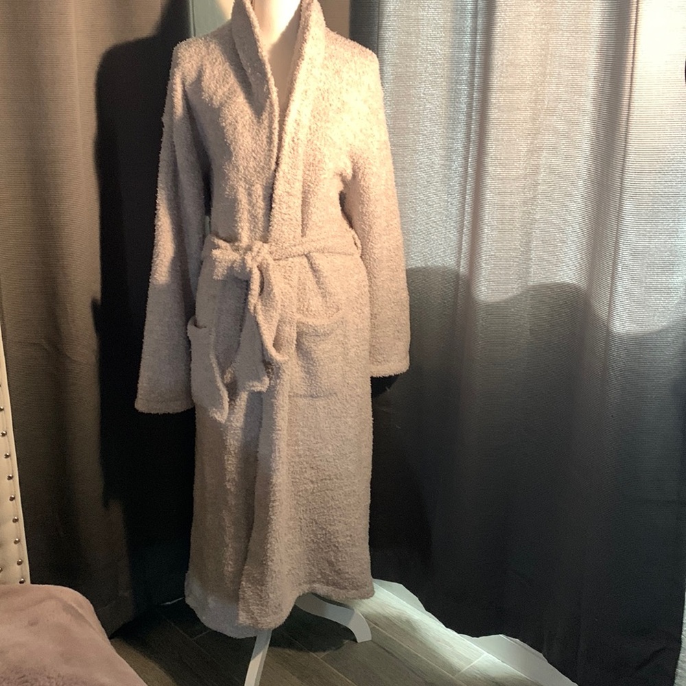 Barefoot dreams cozy robe